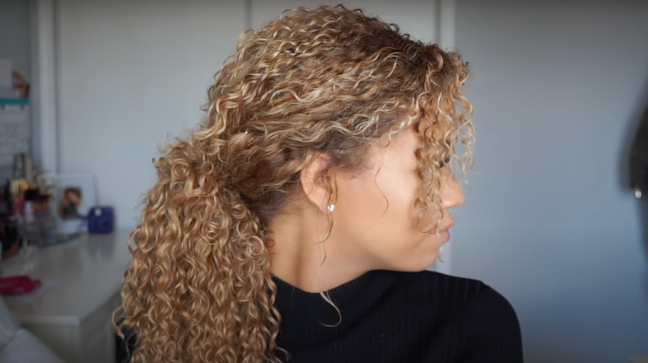 15 Chic Curly Hairstyles To Make You Look More Charming Curly hair styles,  Curly girl hairstyles, Curly bob hairstyles, haircuts for curly hair -  thirstymag.com